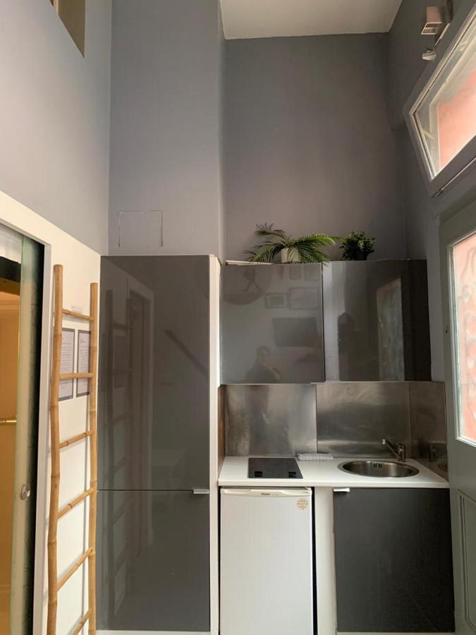 Spacious Bright Split Level Flat In The Fashionable Marais Apartment Paris Bagian luar foto
